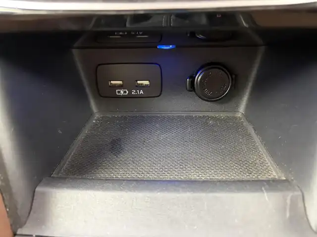 スバル フォレスター ハイブリッド アドバンス 愛知県 2018(平30)年 3.1万km クリスタルブラックシリカ アイサイト/サンルーフ/純正ナビ/Bluetooth接続/DVD/CD/フルセグTV/AM/FM/バック/サイドカメラ/ETC/レザーシート/メモリー付きパワーシート/シートヒーター/レーダークルーズコントロール/ステアリングスイッチ/ステアリングヒーター/クリアランスソナー/LEDヘッドライト/純正18インチアルミホイール