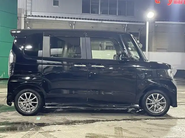 ホンダ Ｎ ＢＯＸ カスタム G EX ホンダセンシング 青森県 2018(平30)年 9.7万km クリスタルブラックパール ワンオーナー/４WD/Gathers製SDナビ/　CD、DVD、USB、SD、BT/フルセグTV/純正エンジンスターター/クルーズコントロール（追従有）/バックカメラ/両側パワースライドドア/ドライブレコーダー/ビルトインETC/前席シートヒーター/ミラーヒーター/純正14インチアルミ（夏タイヤ）車載/クリアランスソナー/保証書/説明書