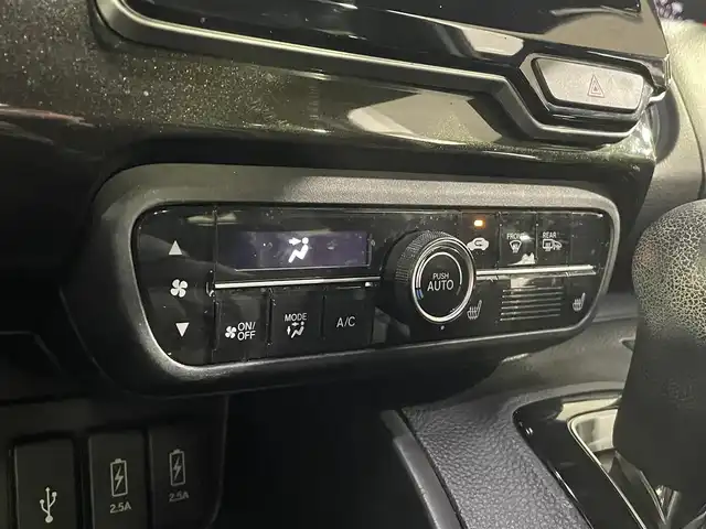 ホンダ Ｎ ＢＯＸ カスタム G EX ホンダセンシング 青森県 2018(平30)年 9.7万km クリスタルブラックパール ワンオーナー/４WD/Gathers製SDナビ/　CD、DVD、USB、SD、BT/フルセグTV/純正エンジンスターター/クルーズコントロール（追従有）/バックカメラ/両側パワースライドドア/ドライブレコーダー/ビルトインETC/前席シートヒーター/ミラーヒーター/純正14インチアルミ（夏タイヤ）車載/クリアランスソナー/保証書/説明書