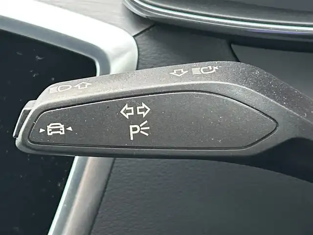 アウディ アウディ Ａ６ アバント 40TDIクワトロ Sライン 滋賀県 2021(令3)年 3.3万km 黒 360°カメラ/４ゾーンオートエアコン/前後ドライブレコーダー/パワーバックドア/全席シートヒーター　黒革シート/全席シートエアコン/バーチャルコックピット/LEDヘッドライト/純正AW19/フルセグテレビ