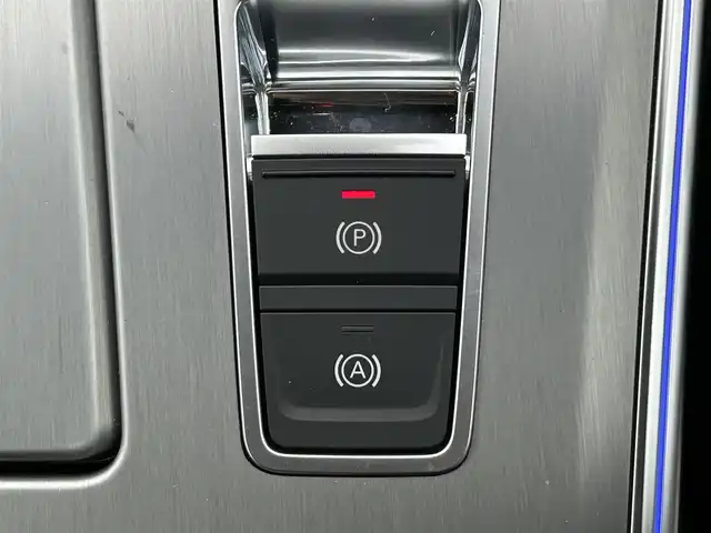 アウディ アウディ Ａ６ アバント 40TDIクワトロ Sライン 滋賀県 2021(令3)年 3.3万km 黒 360°カメラ/４ゾーンオートエアコン/前後ドライブレコーダー/パワーバックドア/全席シートヒーター　黒革シート/全席シートエアコン/バーチャルコックピット/LEDヘッドライト/純正AW19/フルセグテレビ