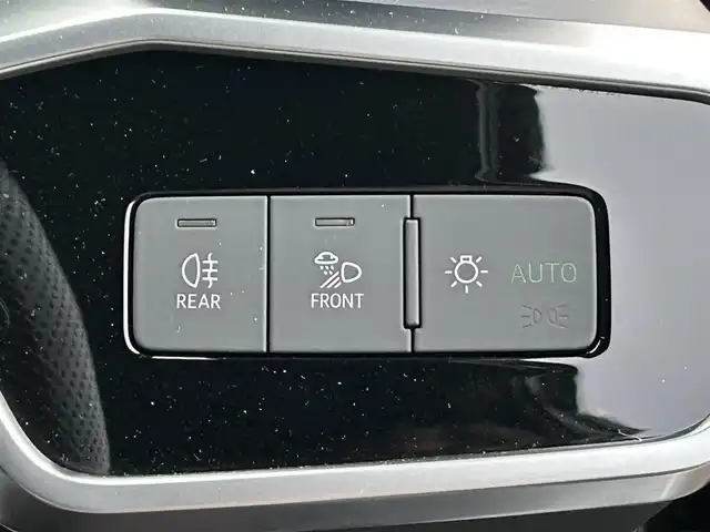 アウディ アウディ Ａ６ アバント 40TDIクワトロ Sライン 滋賀県 2021(令3)年 3.3万km 黒 360°カメラ/４ゾーンオートエアコン/前後ドライブレコーダー/パワーバックドア/全席シートヒーター　黒革シート/全席シートエアコン/バーチャルコックピット/LEDヘッドライト/純正AW19/フルセグテレビ