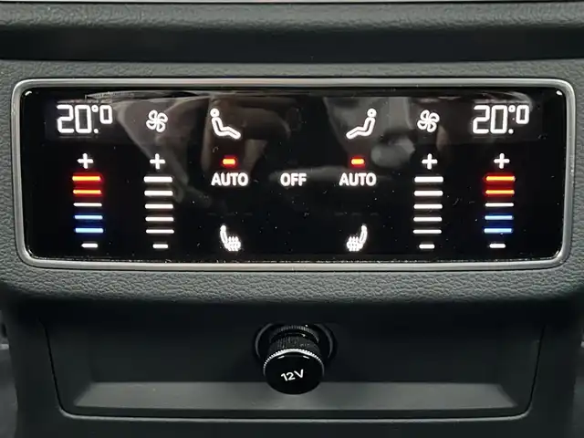 アウディ アウディ Ａ６ アバント 40TDIクワトロ Sライン 滋賀県 2021(令3)年 3.3万km 黒 360°カメラ/４ゾーンオートエアコン/前後ドライブレコーダー/パワーバックドア/全席シートヒーター　黒革シート/全席シートエアコン/バーチャルコックピット/LEDヘッドライト/純正AW19/フルセグテレビ