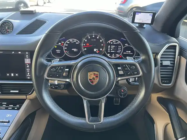 ポルシェ ポルシェ カイエン S 山梨県 2018(平30)年 4.4万km 青 ＳＲ　/薄茶革　/４ＺシートＨ／ベンチＬ／エアコン　/ブルメスター３ＤＳ　/１４ＷＡＹシート　/ナイトＡ　/イージーＣ　/ターボ２１ＡＷ　/アンビエントＬ　/ルーフレール　/マトリＬＥＤ　/純正メモリナビ　/全周囲Ｃ