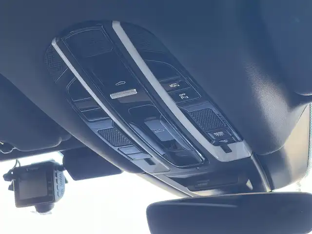 ポルシェ ポルシェ カイエン S 山梨県 2018(平30)年 4.4万km 青 ＳＲ　/薄茶革　/４ＺシートＨ／ベンチＬ／エアコン　/ブルメスター３ＤＳ　/１４ＷＡＹシート　/ナイトＡ　/イージーＣ　/ターボ２１ＡＷ　/アンビエントＬ　/ルーフレール　/マトリＬＥＤ　/純正メモリナビ　/全周囲Ｃ