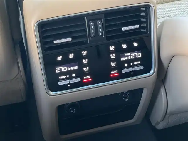 ポルシェ ポルシェ カイエン S 山梨県 2018(平30)年 4.4万km 青 ＳＲ　/薄茶革　/４ＺシートＨ／ベンチＬ／エアコン　/ブルメスター３ＤＳ　/１４ＷＡＹシート　/ナイトＡ　/イージーＣ　/ターボ２１ＡＷ　/アンビエントＬ　/ルーフレール　/マトリＬＥＤ　/純正メモリナビ　/全周囲Ｃ