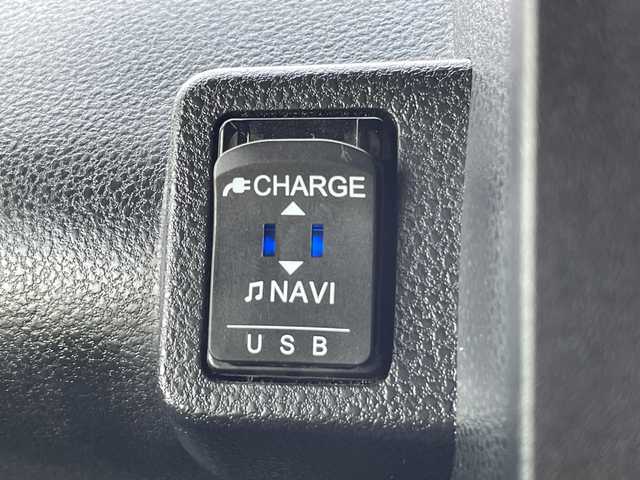 ダイハツ タント カスタム X 岡山県 2021(令3)年 2.9万km レーザーブルークリスタルシャイン 純正ナビ　NMZK-W71D/フルセグTV、Bluetooth、AM、FM/CD、DVD/全方位カメラ/両側パワースライドドア/前席シートヒーター/ハーフレザーシート/純正ドライブレコーダー/両側パワースライドドア/スマートキー/プッシュスタート/リアロールサンシェード/シートバックテーブル/スマートアシスト