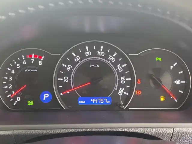 トヨタ ヴォクシー ZS 煌Ⅱ 愛知県 2019(令1)年 4.5万km イナズマスパーキングブラックガラスフレーク 社外ナビ(CN-RE05WD)/・フルセグTV/・Bluetooth/・CD/DVD/両側電動パワースライドドア/セーフティセンス/・プリクラッシュセーフティシステム/・レーンディパーチャーアラート/・オートマチックハイビーム/・先行車発信告知機能/バックカメラ/ETC/LEDヘッドライト/革巻きステアリング/ステアリングスイッチ/MTモード付AT/リアオートエアコン/左右独立温度調整オートエアコン/エアバッグ(運転席/助手席)/純正アルミホイール(205/60/R16)