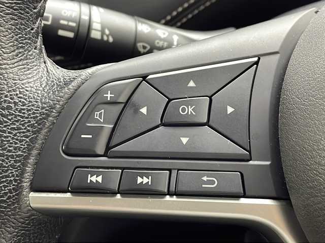 日産 セレナ ハイウェイスター 群馬県 2017(平29)年 7.1万km ダイヤモンドブラック 純正９型ナビ　純正１１型後席モニター　全周囲カメラ　衝突軽減ブレーキ　ハンズフリー両側電動スライドドア　ビルトインＥＴＣ　ドライブレコーダー　クリアランスソナー　オートライト　スマートキー　禁煙車