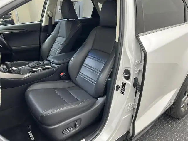 レクサス ＮＸ 300h Iパッケージ 長崎県 2015(平27)年 10.3万km ソニッククォーツ ・ナビ（フルセグTV・BT・CDDVD・SD・FMAM）/・バックカメラ/・ETC/・サンルーフ/・ステアリングヒーター/・クルーズコントロール/・DN席シートヒーター/・DN席パワーシート/・衝突軽減ブレーキ