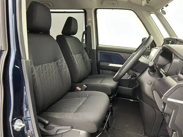 トヨタ タンク カスタムG 福岡県 2017(平29)年 6.8万km レーザーブルークリスタルシャイン 純正９型ナビ（フルセグＴＶ）　/ＴＶキャンセラー　/バックカメラ　/フロントスポイラー　/ＥＴＣ　/クルーズコントロール　/衝突軽減ブレーキ　/アクセル踏み間違い防止　/横滑り防止/アイドリングストップ/両側電動スライドドア　/シートヒーター　/ＬＥＤヘッドライト/プッシュスタート/純正１４インチアルミホイール