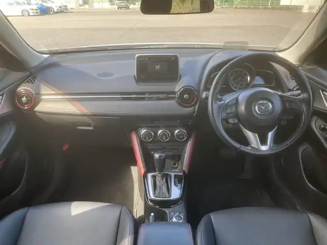マツダ ＣＸ－３ XD ツーリング 埼玉県 2016(平28)年 9.4万km パール (株)IDOMが運営する【じしゃロン鳩ヶ谷店】の自社ローン専用車両になりますこちらは現金またはオートローンご利用時の価格です。自社ローンご希望の方は別途その旨お申付け下さい/登録時93363km/純正ナビ/　AM/FM/CD/DVD/MSV/BT/フルセグTV/バックカメラ/USB/プッシュスタート/スマートキーx1/革巻きステアリング/ステアリングリモコン/パドルシフト/ヘッドアップディスプレイ/セーフティクルーズパッケージ/　・レーダークルーズコントロール/　・車線逸脱警報システム/　・スマートブレーキサポート/　・ハイビームコントロールシステム/純正18インチAW/LEDヘッドライト/　・オートライト/純正フロアマット/ドアバイザー/電動格納機能付きウインカーミラー/　
