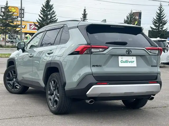 トヨタ ＲＡＶ４ アドベンチャー 道南・函館 2022(令4)年 5.8万km アーバンカーキ /社外メモリナビ//フルセグTV//純正エンジンスターター//ドライブレコーダー前後//バックカメラ//運転席パワーシート//前席ベンチレーションシート//ステアリングヒーター//ワイパーデアイサー//社外ラバーマット//プリクラッシュセーフティ//レーンディパーチャーアラート//レーダークルーズコントロール//クリアランスソナー//オートマチックハイビーム//LEDヘッドライト//オートライト//スマートキー//エンジンプッシュスタート//寒冷地仕様//ワンオーナー