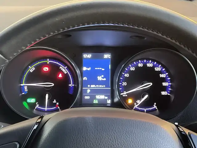 トヨタ Ｃ－ＨＲ G モード ネロ セーフティプラス 千葉県 2020(令2)年 1.9万km ホワイトパールクリスタルシャイン 純正8インチナビ/(BT/FM/AM)/全周囲カメラ/ブラインドスポットモニター/衝突被害軽減システム/車線逸脱警報/クルーズコントロール/ハーフレザーシート/横滑り防止装置/ETC/ドライブレコーダー/アイドリングストップ/LEDヘッドライト/フォグランプ/オートライト/ウィンカーミラー/電動格納ミラー/純正18インチAW/シートヒーター/プッシュスタート/スマートキー/フロアマット/ドアバイザー