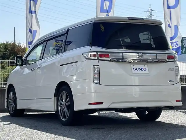 日産 エルグランド 250HWS アーバンクロム 兵庫県 2012(平24)年 10.4万km 白 (株)IDOMが運営する【じしゃロン神戸名谷店】の自社ローン専用車両になりますこちらは現金またはオートローンご利用時の価格です。自社ローンご希望の方は別途その旨お申付け下さい。/純正ナビ/ビルトインETC/Bluetooth/フルセグ/CD/オートライト/スペアキー1本有/フリップダウンモニター/オットマン/ステアリングリモコン/両側パワースライドドア