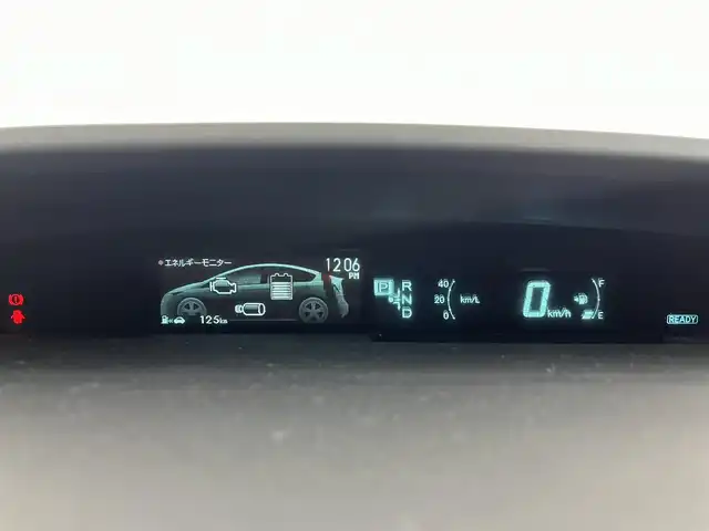 トヨタ プリウス G 大阪府 2014(平26)年 7.6万km ホワイトパールクリスタルシャイン 純正ナビ/　（Bluetooth/CD/DVD）/フルセグTV/バックカメラ/クルーズコントロール/ハーフレザーシート/パワーシート/オートライト/フォグランプ/純正フロアマット/スマートキー/ETC