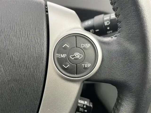 トヨタ プリウス G 大阪府 2014(平26)年 7.6万km ホワイトパールクリスタルシャイン 純正ナビ/　（Bluetooth/CD/DVD）/フルセグTV/バックカメラ/クルーズコントロール/ハーフレザーシート/パワーシート/オートライト/フォグランプ/純正フロアマット/スマートキー/ETC