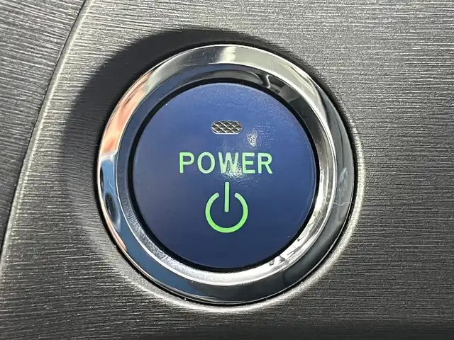 トヨタ プリウス G 大阪府 2014(平26)年 7.6万km ホワイトパールクリスタルシャイン 純正ナビ/　（Bluetooth/CD/DVD）/フルセグTV/バックカメラ/クルーズコントロール/ハーフレザーシート/パワーシート/オートライト/フォグランプ/純正フロアマット/スマートキー/ETC