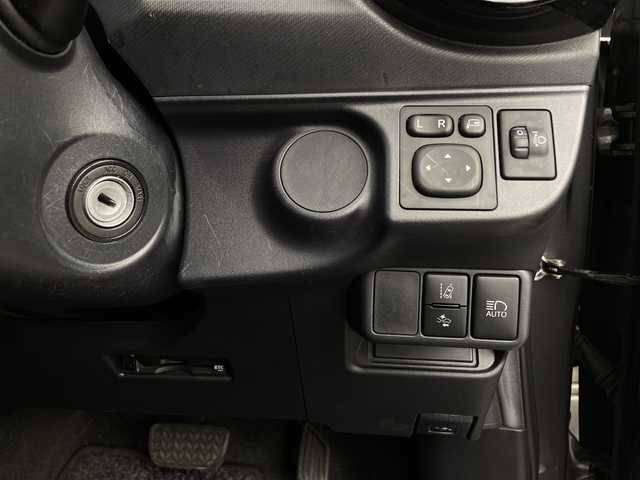 トヨタ アクア S 新潟県 2020(令2)年 3.7万km グレーメタリック プリクラッシュセーフティ/純正SDナビ/　CD/ワンセグTV/Bluetooth/バックカメラ/電格ミラー/ウィンカーミラー/オートハイビーム/レーンディパーチャーアラート/ビルトインETC