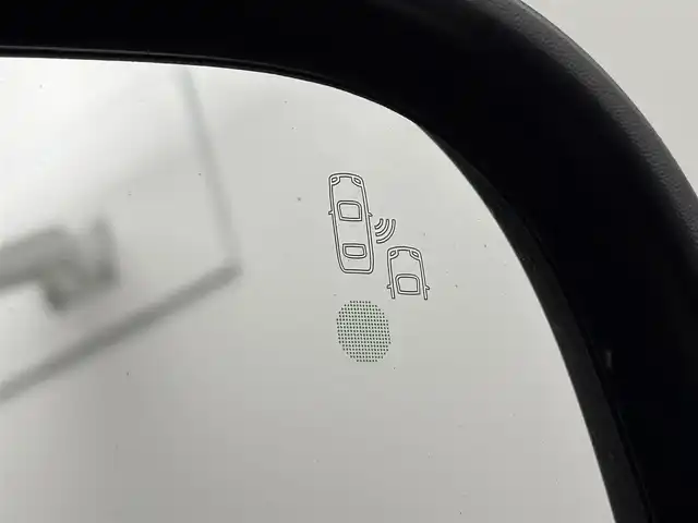 シトロエン シトロエン ベルランゴ ロング シャインブルーHDiXTRパック 福岡県 2023(令5)年 3.6万km グレー 純正ディスプレイオーディオ　/バック／サイドカメラ　/ＥＴＣ　/前方ドライブレコーダー　/クルーズコントロール　/コーナーセンサー　/レーンキープ　/ブラインドスポットモニター　/純正１７インチＡＷ　/ＬＥＤライト　/ルーフレール