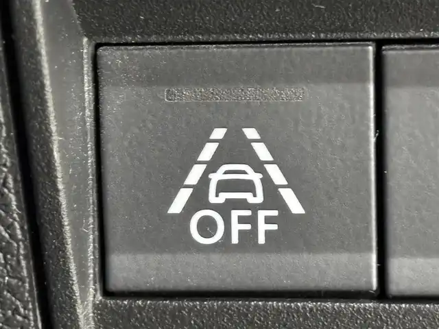 シトロエン シトロエン ベルランゴ ロング シャインブルーHDiXTRパック 福岡県 2023(令5)年 3.6万km グレー 純正ディスプレイオーディオ　/バック／サイドカメラ　/ＥＴＣ　/前方ドライブレコーダー　/クルーズコントロール　/コーナーセンサー　/レーンキープ　/ブラインドスポットモニター　/純正１７インチＡＷ　/ＬＥＤライト　/ルーフレール