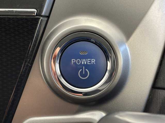 トヨタ プリウス α S 茨城県 2015(平27)年 7.5万km グレーメタリック ワンオーナー　純正ナビ　フルセグＴＶ　バックモニター　ビルトインＥＴＣ　ＬＥＤライト　純正１６インチアルミホイール　オートライト　横滑り防止装置　スマートキ―　アイドリングストップ　純正フロアマット