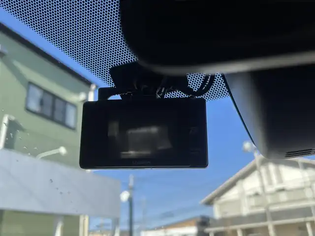 トヨタ ヴォクシー ZS 煌Ⅲ 京都府 2020(令2)年 9.1万km ブラック  ワンオーナー/ トヨタセーフティセンス/ 両側パワースライドドア/ 純正10インチSDFナビ/・　バックカメラ/・　フルセグTV/・　CD/DVD/BTオーディオ/ 前後ドラレコ/ ビルトインETC/ ハーフレザーシート/ HDMI端子/ USB端子/ クルーズコントロール/ ステアリモコン/ 前後ソナー/ 純正16インチアルミ/ 純正フロアマット/ ドアバイザー/ 新車時保証書/ 車両取説