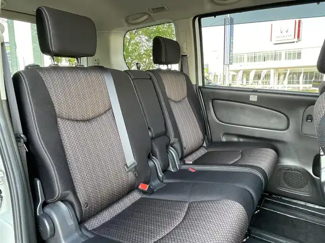 日産 セレナ HWS S HV Vセレ +SeftyⅡ 山梨県 2016(平28)年 8.8万km ブリリアントホワイトパール (株)IDOMが運営する【じしゃロン甲府店】の自社ローン専用車両になります。/こちらは現金またはオートローンご利用時の価格です。自社ローンご希望の方は別途その旨お申付け下さい/アラウンドビューモニター/純正エアロ/７型ＳＤナビ/Ｂｌｕｅｔｏｏｔｈ接続/ドライブレコーダー/クルーズコントロール/スマートキー/プッシュスタート/コーナーセンサー/パーキングアシスト/保証書取説