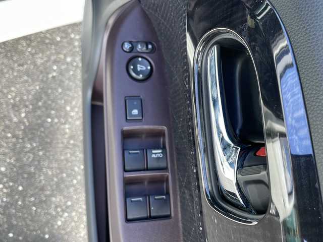 ホンダ Ｎ ＯＮＥ 鹿児島県 2013(平25)年 7.5万km プレミアムホワイトパール バックカメラ/パワーウィンドウ/電動格納ミラー/社外ナビ／Bluetooth／CD／DVD/フルセグ/純正アルミホイール14インチ/ETC/オートライト/パワーウィンドウ