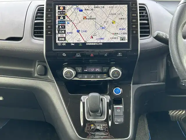 日産 セレナ e－パワー ハイウェイスター V 群馬県 2020(令2)年 5.8万km ブリリアントホワイトパール 2トーン セーフティパックB/純正10型ナビ/CD・DVD・BD・USB/SD・BT・フルセグTV/両側パワースライドドア/プロパイロット/アラウンドビューモニター/純正ドライブレコーダー/ビルトインETC/横滑り防止装置/レーンキープアシスト/衝突軽減ブレーキ/アイドリングストップ/LEDヘッドライト/純正アルミホイール/純正フロアマット/取説・保証書/スマートキー×2
