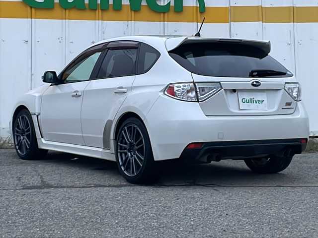 スバル インプレッサ ＷＲＸ STI A－Line タイプS 埼玉県 2010(平22)年 12.1万km サテンホワイトパール ４ＷＤ＆ターボ/ハーフレザーシート/運転席パワーシート/ＥＴＣ/前方ドライブレコーダー/クルーズコントロール/革巻きステアリング/パドルシフト/純正エアロ/純正１８inアルミホイール/ＨＩＤライト/フォグランプ/ウィンカーミラー/電動格納ミラー/スマートキー/プッシュスタート/Ｗ＆サイド＆カーテンエアバッグ/横滑り防止装置/ＡＢＳ/ドアバイザー/フロアマット/新車保証書/取扱説明書/スマートスペアキー有