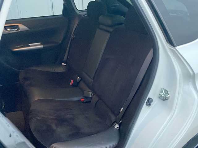 スバル インプレッサ ＷＲＸ STI A－Line タイプS 埼玉県 2010(平22)年 12.1万km サテンホワイトパール ４ＷＤ＆ターボ/ハーフレザーシート/運転席パワーシート/ＥＴＣ/前方ドライブレコーダー/クルーズコントロール/革巻きステアリング/パドルシフト/純正エアロ/純正１８inアルミホイール/ＨＩＤライト/フォグランプ/ウィンカーミラー/電動格納ミラー/スマートキー/プッシュスタート/Ｗ＆サイド＆カーテンエアバッグ/横滑り防止装置/ＡＢＳ/ドアバイザー/フロアマット/新車保証書/取扱説明書/スマートスペアキー有