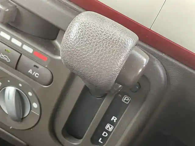 スズキ ラパン ショコラ G 道央・札幌 2014(平26)年 6.6万km ブルーイッシュブラックパール3 ・4WD/・純正ナビ（BT&ワンセグ）/・社外ドライブレコーダー/・電動格納ミラー/・プッシュスタート/・インテリキー/・HIDヘッドライト/・オートライト/・D側シートヒーター/・純正フロアマット/・純正スチールホイール付きサマータイヤ