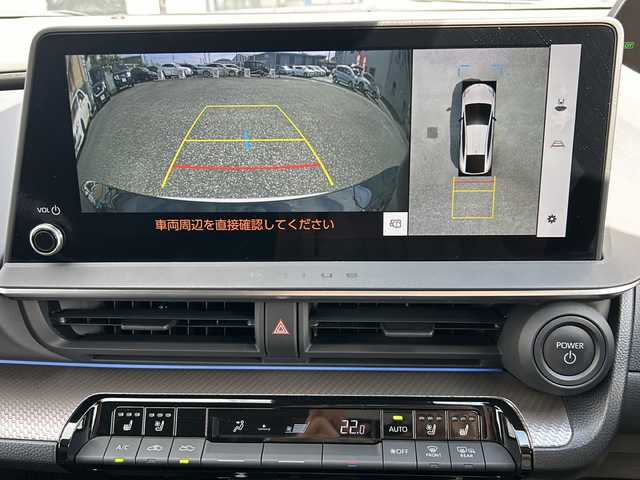 トヨタ プリウス Z 愛知県 2023(令5)年 1.2万km プラチナホワイトパールマイカ 登録時走行距離11144km/ワンオーナー/純正12インチHDDナビ/（Bluetooth/フルセグTV/Miracast)/パラノミックビューモニター/インテリジェントクリアナンスソナー/純正ドラレコ前後/純正デジタルインナーミラー/トヨタセーフティー/プリクラッシュセーフティー/アダブティブクルーズコントロール/レーンディパーチャーアラート/レーントーシングアラート/ブラインドスポットモニター/オートマチックハイビーム/リヤクロストラフィックアラート/パワーバックドア/シートヒーター/ベンチレーション/ビルドイン2.0ETC/D席メモリ機能パワーシート/ステアリングヒーター/ＴＶキャンセラー/電子パーキング/ＡＣ１００Ｖアクセサリー/スペヤタイヤ×１/ＵＳＢ端子/革巻きステアリング/ステアリングスイッチ/フォグランプ/ＬＥＤライト/ドアバイザー/スマートキー/保証書