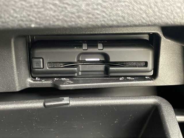 日産 セレナ e－パワー ハイウェイスター V 埼玉県 2021(令3)年 5.9万km ダイヤモンドブラック 純正SDナビ　/全方位カメラ　/ＢＳＭ　/シートヒーター　/プロパイロット　/ビルトインＥＴＣ　/デジタルインナーミラー　/ドライブレコーダー　/ステアリングヒーター　/両側パワースライドドア　/ブレードホールド　/ＬＥＤ/純正フロアマット/純正アルミホイール/フロントフォグランプ/ウィンカーミラー/ドアバイザー/プッシュスタート/スマートキー