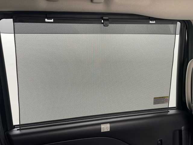 日産 セレナ e－パワー ハイウェイスター V 埼玉県 2021(令3)年 5.9万km ダイヤモンドブラック 純正SDナビ　/全方位カメラ　/ＢＳＭ　/シートヒーター　/プロパイロット　/ビルトインＥＴＣ　/デジタルインナーミラー　/ドライブレコーダー　/ステアリングヒーター　/両側パワースライドドア　/ブレードホールド　/ＬＥＤ/純正フロアマット/純正アルミホイール/フロントフォグランプ/ウィンカーミラー/ドアバイザー/プッシュスタート/スマートキー