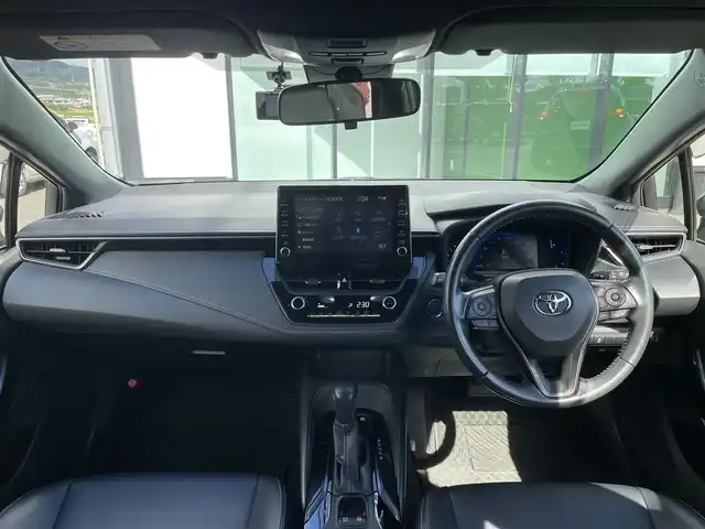 トヨタ カローラツーリング ハイブリッド ダブルバイビー 和歌山県 2020(令2)年 8.7万km ホワイトパールクリスタルシャイン 純正9インチナビ/バックカメラ/フルセグTV/BT/USB/衝突軽減ブレーキ/レーダークルコン/前後コーナーセンサー/ブラインドスポットモニター/オートライト/ビルトインETC/ドラレコ/ハーフレザーシート/LEDヘッドライト/フォグランプ/ドアバイザー