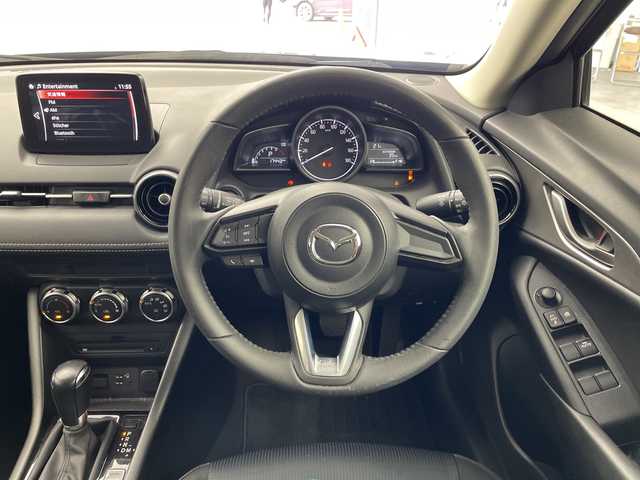 マツダ ＣＸ－３ 15S ツーリング 群馬県 2020(令2)年 1.8万km ジェットブラックマイカ 純正ナビ　フルセグＴＶ　全周囲カメラ　衝突被害軽減ブレーキ　レーンアシスト　ブラインドスポットモニター　アイドリングストップ　オートハイビーム　ＬＥＤヘッドライト　ＥＴＣ　スマートキー　禁煙車