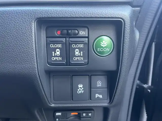 ホンダ オデッセイ アブソルート EX 静岡県 2014(平26)年 7.8万km プレミアムヴィーナスブラックP 純正ナビ/純正フリップダウンモニター/・フルセグTV/・Bluetooth接続/・DVD再生/・USB入力端子/クルーズコントロール/CTBA/BSM/両側パワースライドドア/プッシュスタート/スマートキー/バックカメラ/レザーシート/全席シートヒーター/運転席パワーシート/LEDオートライト/取扱説明書/保証書