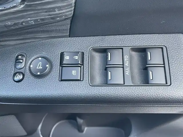 ホンダ オデッセイ アブソルート EX 静岡県 2014(平26)年 7.8万km プレミアムヴィーナスブラックP 純正ナビ/純正フリップダウンモニター/・フルセグTV/・Bluetooth接続/・DVD再生/・USB入力端子/クルーズコントロール/CTBA/BSM/両側パワースライドドア/プッシュスタート/スマートキー/バックカメラ/レザーシート/全席シートヒーター/運転席パワーシート/LEDオートライト/取扱説明書/保証書