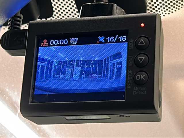 三菱 アウトランダー ＰＨＥＶ G 岐阜県 2022(令4)年 4.4万km ホワイトダイヤモンド 4WD/MI-PILOT/PHEV充電ケーブル付/パワーバックドア/純正ナビゲーション/アラウンドビューモニター/フルセグテレビ/AppleCarPlay/Bluetooth/ワイヤレス充電/USB接続/レーダークルーズコントロール/ブラインドスポットモニター(BSM)/ドライブレコーダー/ハーフレザーシート/シートヒーター/パワーシート/ステアリングヒーター/パドルシフト/プッシュスタート/スマートキー/純正フロアマット/LEDヘッドライト/オートライト/オートマチックハイビーム/ルーフレール/純正アルミホイール