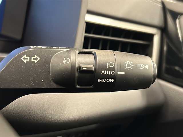 三菱 アウトランダー ＰＨＥＶ G 岐阜県 2022(令4)年 4.4万km ホワイトダイヤモンド 4WD/MI-PILOT/PHEV充電ケーブル付/パワーバックドア/純正ナビゲーション/アラウンドビューモニター/フルセグテレビ/AppleCarPlay/Bluetooth/ワイヤレス充電/USB接続/レーダークルーズコントロール/ブラインドスポットモニター(BSM)/ドライブレコーダー/ハーフレザーシート/シートヒーター/パワーシート/ステアリングヒーター/パドルシフト/プッシュスタート/スマートキー/純正フロアマット/LEDヘッドライト/オートライト/オートマチックハイビーム/ルーフレール/純正アルミホイール