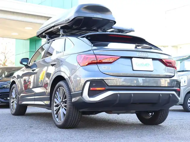 アウディ アウディ Ｑ３ SB 35TDIクワトロ Sライン 神奈川県 2023(令5)年 2.1万km グレー ワンオーナー/コンビニエンス/アシスタントパッケージ/プラスパッケージ/テクノロジーパッケージ/純正ナビ/全方位カメラ/ミラー型ドライブレコーダー/クルーズコントロール/プッシュスタート/ETC2.0/LEDヘッドライト/保証書/取説/記録(R.6.7)/スペアスマートキー/ルーフキャリア/ルーフラック