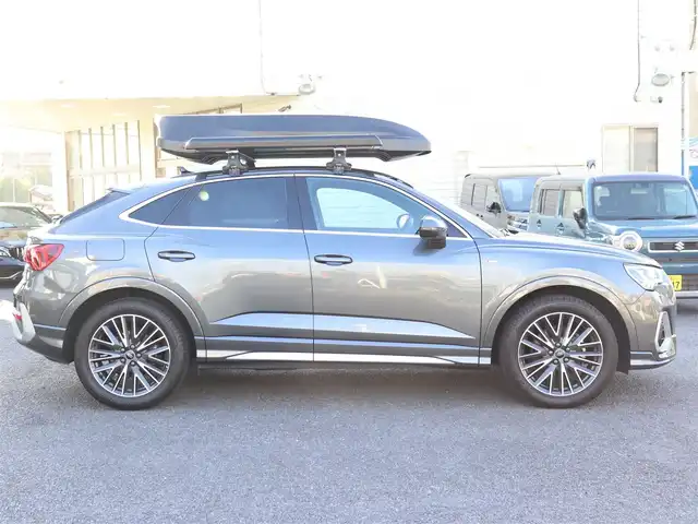 アウディ アウディ Ｑ３ SB 35TDIクワトロ Sライン 神奈川県 2023(令5)年 2.1万km グレー ワンオーナー/コンビニエンス/アシスタントパッケージ/プラスパッケージ/テクノロジーパッケージ/純正ナビ/全方位カメラ/ミラー型ドライブレコーダー/クルーズコントロール/プッシュスタート/ETC2.0/LEDヘッドライト/保証書/取説/記録(R.6.7)/スペアスマートキー/ルーフキャリア/ルーフラック