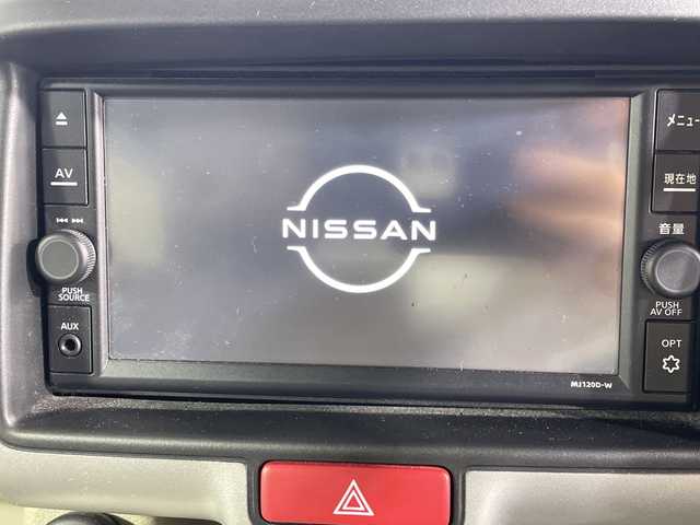 日産 ＮＶ１００クリッパー リオ G 神奈川県 2021(令3)年 3.2万km Ｄグリーン 純正7インチSDナビ(MJ120D-W)/前後ドライブレコーダー/衝突被害軽減システム/車線逸脱警報/バックカメラ/両側パワースライドドア/横滑り防止装置/ETC/LEDヘッドライト/オートライト/ウィンカーミラー/電動格納ミラー/プッシュスタート/スマートキー/フロアマット