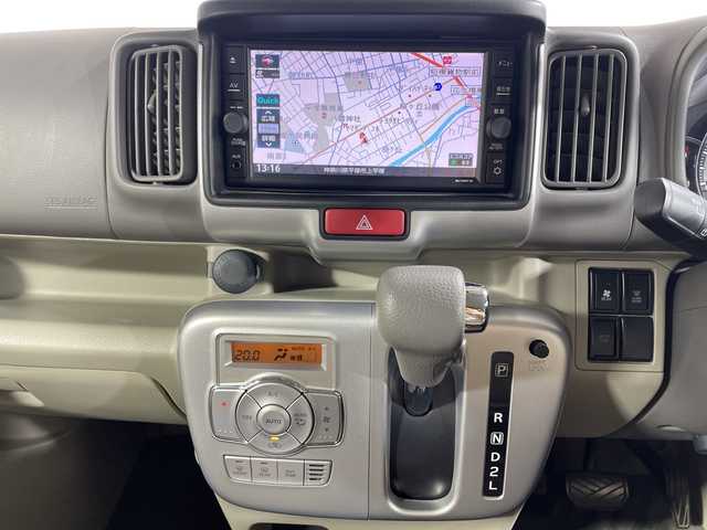 日産 ＮＶ１００クリッパー リオ G 神奈川県 2021(令3)年 3.2万km Ｄグリーン 純正7インチSDナビ(MJ120D-W)/前後ドライブレコーダー/衝突被害軽減システム/車線逸脱警報/バックカメラ/両側パワースライドドア/横滑り防止装置/ETC/LEDヘッドライト/オートライト/ウィンカーミラー/電動格納ミラー/プッシュスタート/スマートキー/フロアマット