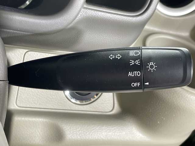 日産 ＮＶ１００クリッパー リオ G 神奈川県 2021(令3)年 3.2万km Ｄグリーン 純正7インチSDナビ(MJ120D-W)/前後ドライブレコーダー/衝突被害軽減システム/車線逸脱警報/バックカメラ/両側パワースライドドア/横滑り防止装置/ETC/LEDヘッドライト/オートライト/ウィンカーミラー/電動格納ミラー/プッシュスタート/スマートキー/フロアマット