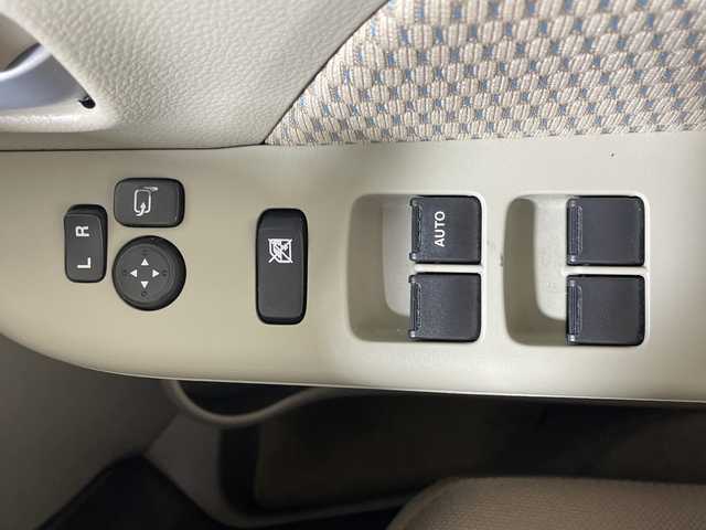 日産 ＮＶ１００クリッパー リオ G 神奈川県 2021(令3)年 3.2万km Ｄグリーン 純正7インチSDナビ(MJ120D-W)/前後ドライブレコーダー/衝突被害軽減システム/車線逸脱警報/バックカメラ/両側パワースライドドア/横滑り防止装置/ETC/LEDヘッドライト/オートライト/ウィンカーミラー/電動格納ミラー/プッシュスタート/スマートキー/フロアマット