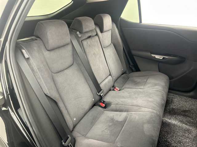 レクサス ＲＺ 450e バージョンL 兵庫県 2023(令5)年 1.5万km グラファイトブラックガラスフレーク ・純正14インチディスプレイオーディオ＋コネクティッドナビ/・Bluetooth/USB/TV/AM/FM/・パノラミックビューモニター/・Lexus Teammate/・Advanced Park/・Advanced Drive/・Lexus Safety System＋/・プリクラッシュセーフティ/・レーンディバーチャーアラート/・レーダクルーズコントロール/・アダプティブハイビームシステム/・ロードサインアシスト/・発進遅れ告知機能/・ドライバー異常時対応システム/・ドライバーモニター連動/・フロントクロストラフィックアラート/・プロアクティブドライビングアシスト/・クリアランスソナー/・ブラインドスポットモニター/・後方車両接近告知/・周辺車両接近時サポート/・セカンダリーコリジョンブレーキ/・安心降車アシスト/・パーキングサポートブレーキ/・革巻きステアリング/・ステアリングスイッチ/・パドルシフト/・ステアリングヒーター/・電動リアゲート/・前席パワーシート/・全席シートヒーター/・前席ベンチレーション/・純正フロアマット/・LEDヘッドライト/・純正アルミホイールタイヤ/・ビルトインETC2.0/・ドライブレコーダー/・スマートキー/・充電ケーブル積込