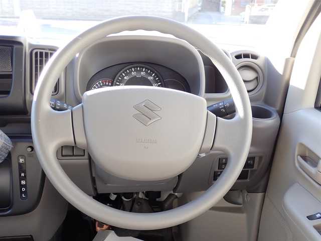 スズキ エブリイ PA リミテッド 千葉県 2025(令7)年 0.1千km スペリアホワイト ハロゲンヘッドライト/アイドリングストップ/横滑り防止装置/盗難防止装置/衝突軽減システム/後方コーナーセンサー/ABS/パワステ/パワーウィンドウ/エアバッグ/スマートキー/スペアキー